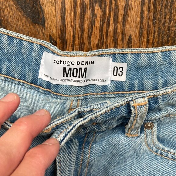 Refuge Denim MOM jeans SIZE 3 - Picture 3 of 6